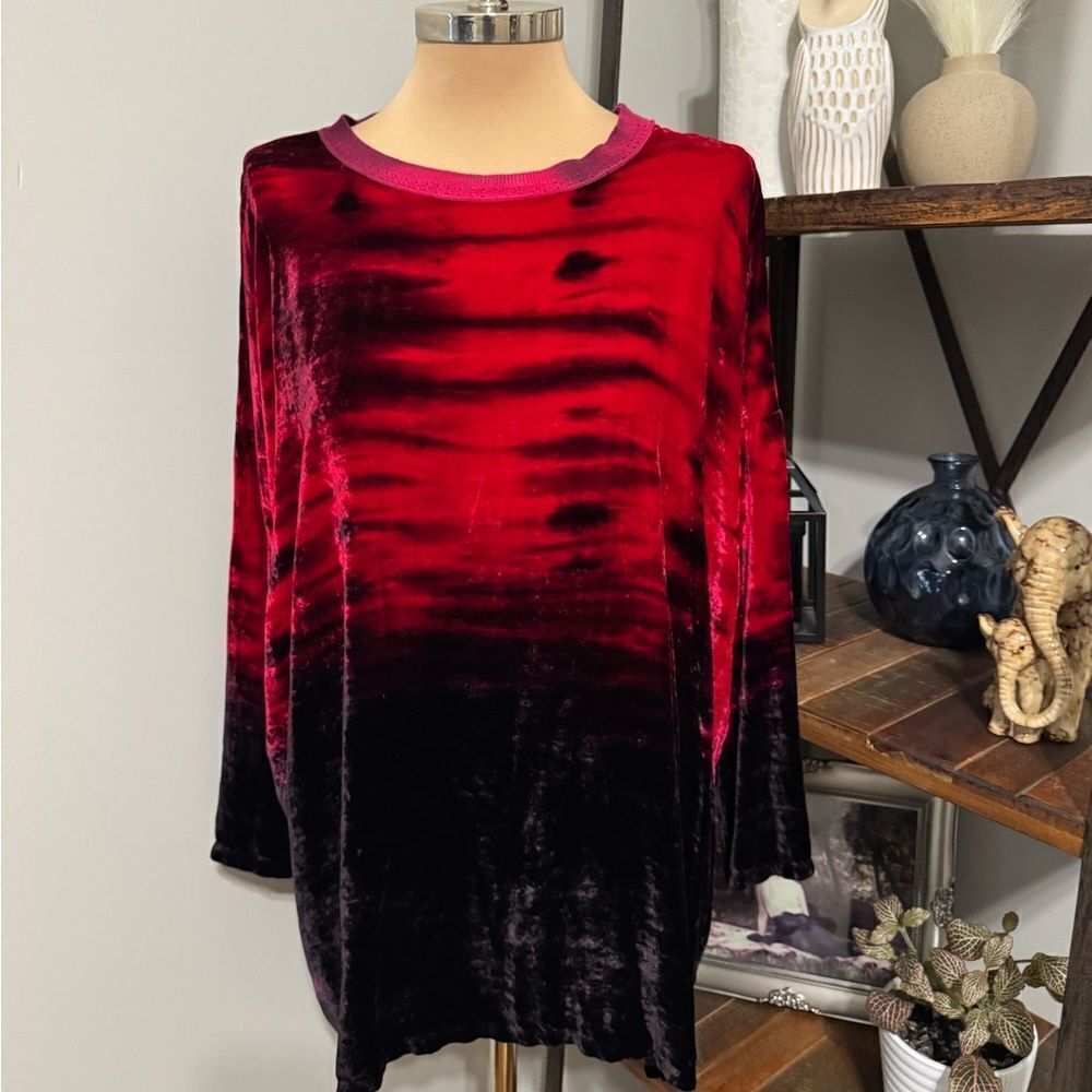 Johnny Was Black & Red Velvet Tunic Pullover Top Sweatshirt RARE Women’s MED